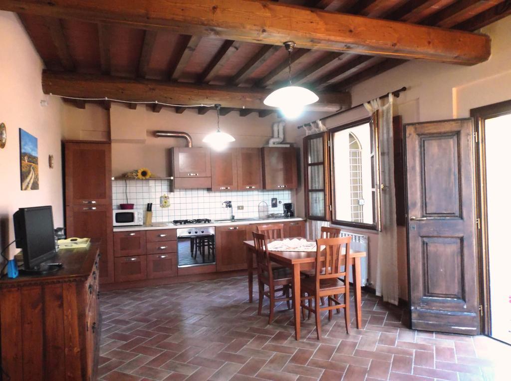 Apartments Borgo Toscano Gambassi Terme Kamer foto
