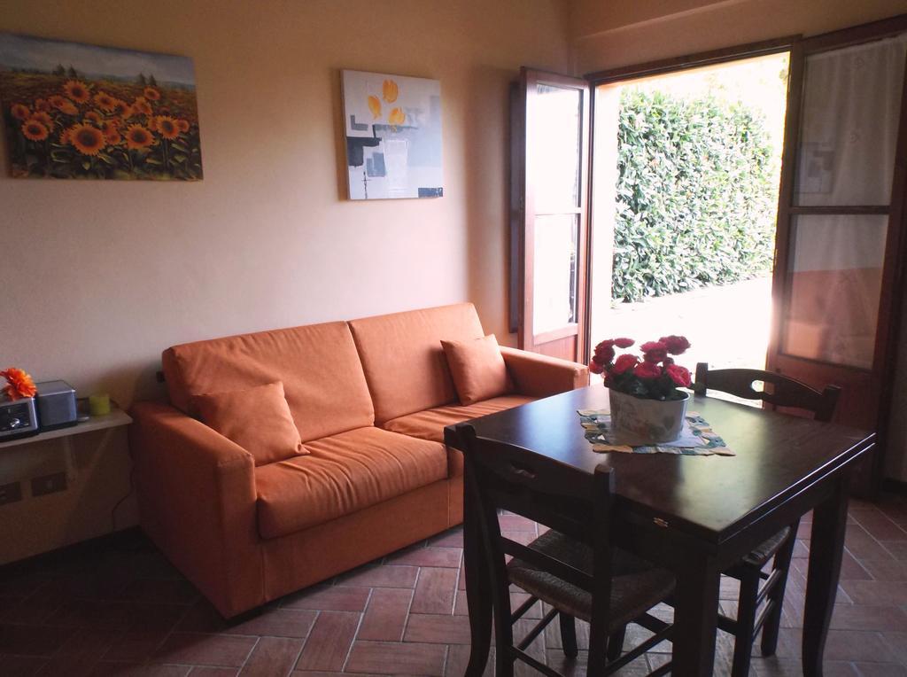 Apartments Borgo Toscano Gambassi Terme Kamer foto